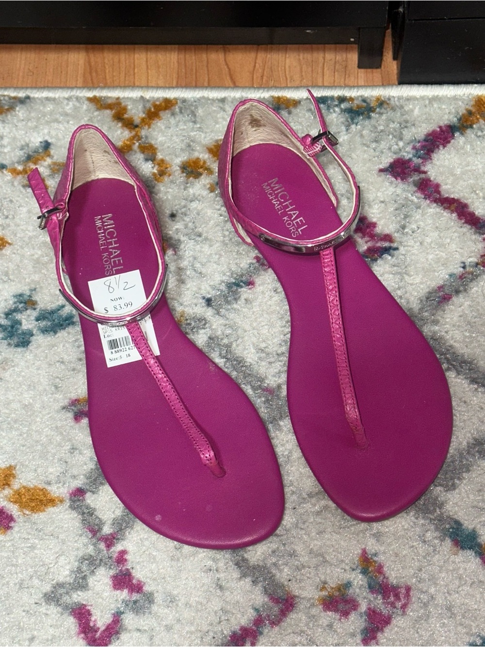 Michael Kors Kristen Thong Flat Sandals Size 8.5
